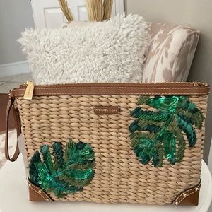 Gorgeous Michael Kors straw clutch bag!